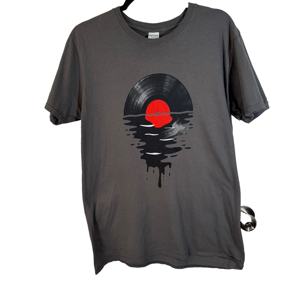 Melting Vinyl T-Shirt Dripping Men's T-Shirt Size L
